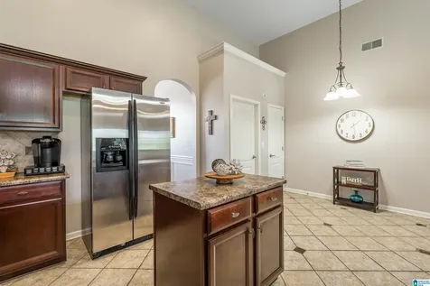 5128 Overlook Circle Bessemer AL 35022