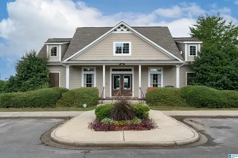 5128 Overlook Circle Bessemer AL 35022