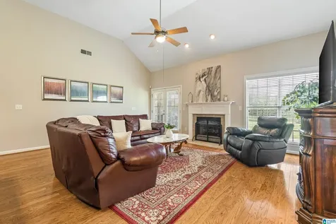 5128 Overlook Circle Bessemer AL 35022