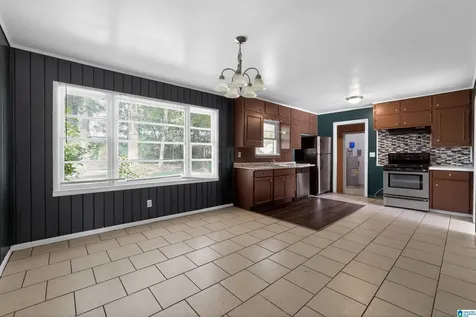 1744 2nd Street NE Center Point AL 35215
