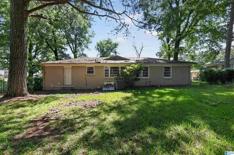 1744 2nd Street NE Center Point AL 35215