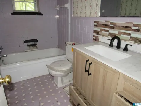 1660 3rd Street NW Center Point AL 35215