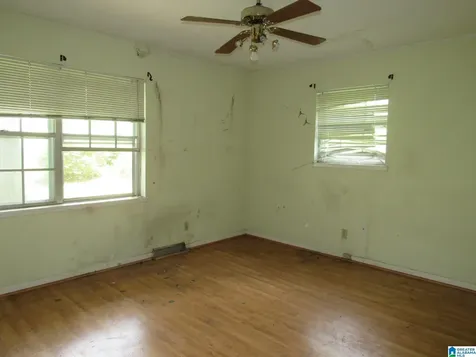 1660 3rd Street NW Center Point AL 35215