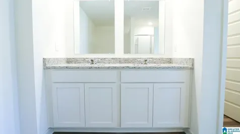 301 Creek Bend Lane Alabaster AL 35007