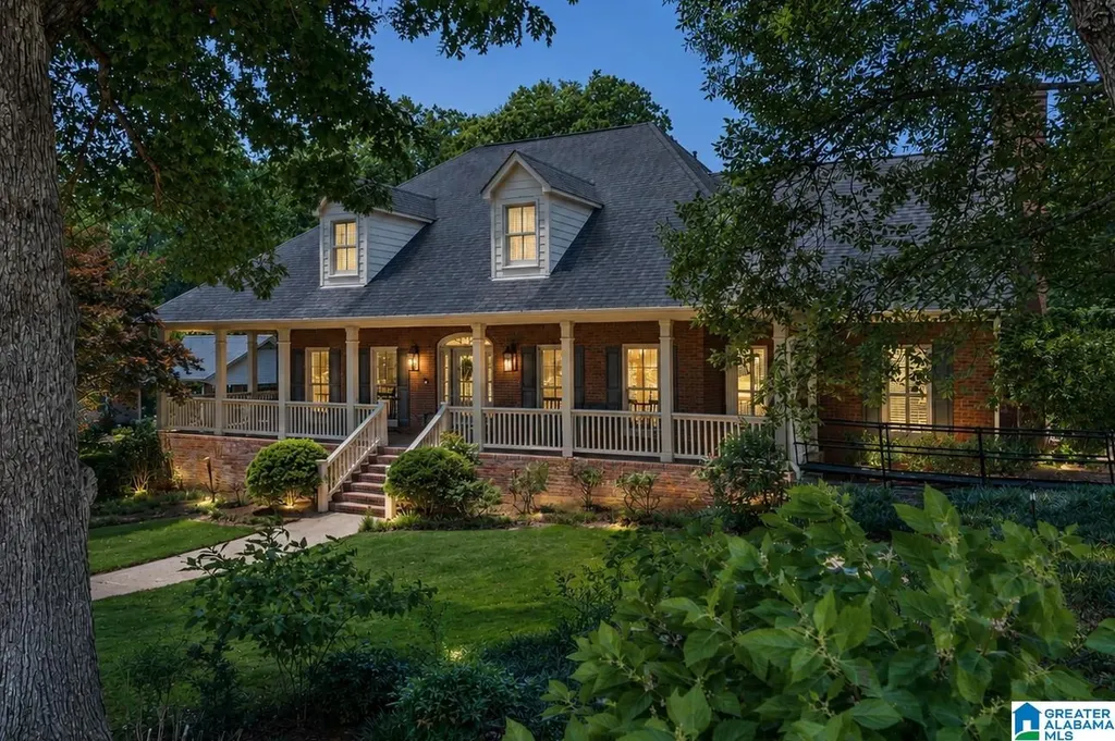 1741 Indian Creek Drive Vestavia Hills AL 35243