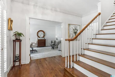 1741 Indian Creek Drive Vestavia Hills AL 35243