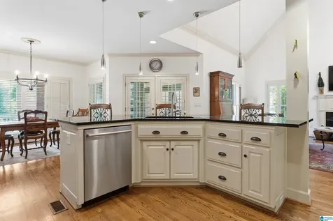 1741 Indian Creek Drive Vestavia Hills AL 35243