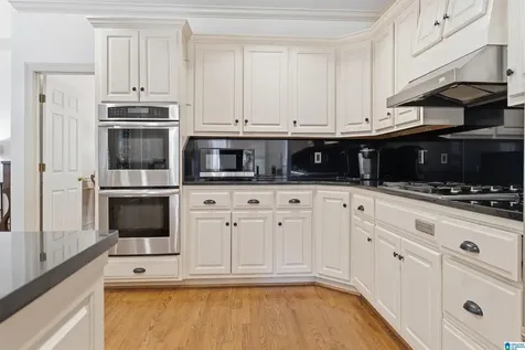 1741 Indian Creek Drive Vestavia Hills AL 35243