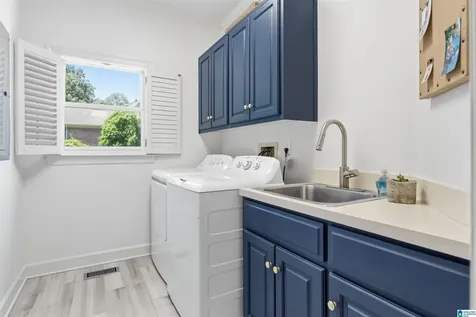 1741 Indian Creek Drive Vestavia Hills AL 35243