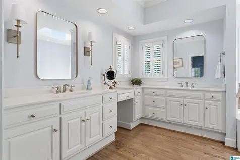 1741 Indian Creek Drive Vestavia Hills AL 35243