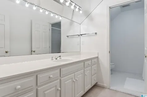 1741 Indian Creek Drive Vestavia Hills AL 35243