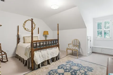 1741 Indian Creek Drive Vestavia Hills AL 35243