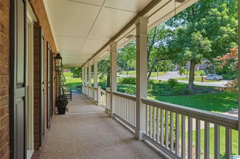 1741 Indian Creek Drive Vestavia Hills AL 35243