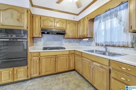 1517 SW Maple Avenue Birmingham AL 35211