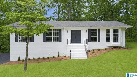1036 Melissa Circle Leeds AL 35094