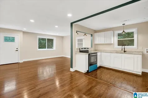 220 25th Avenue NE Center Point AL 35215