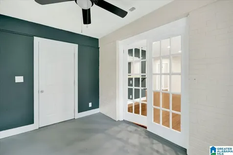 220 25th Avenue NE Center Point AL 35215