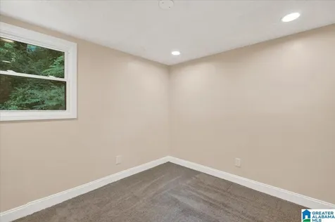 220 25th Avenue NE Center Point AL 35215