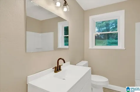 220 25th Avenue NE Center Point AL 35215