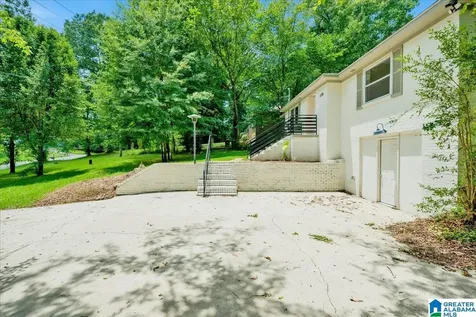 220 25th Avenue NE Center Point AL 35215