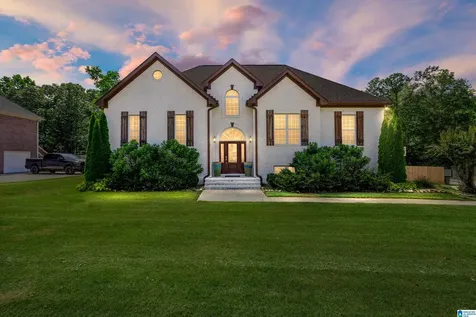 132 Oaklyn Hills Drive Chelsea AL 35043
