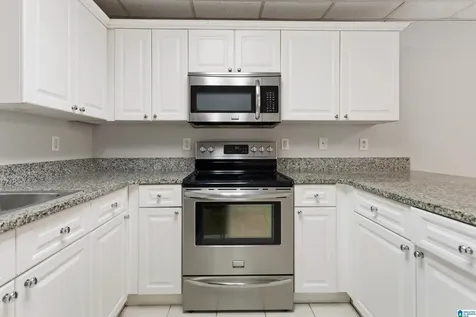 132 Oaklyn Hills Drive Chelsea AL 35043