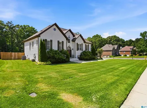 132 Oaklyn Hills Drive Chelsea AL 35043
