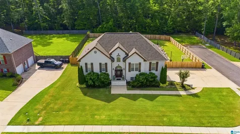 132 Oaklyn Hills Drive Chelsea AL 35043