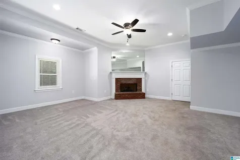 135 Kingsley Road Alabaster AL 35007