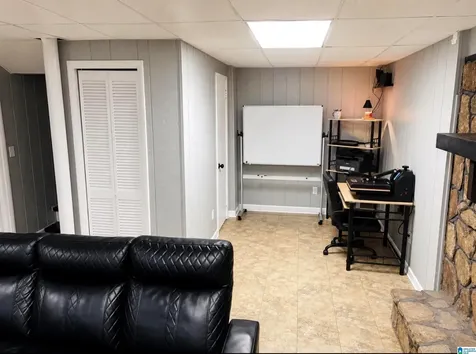 1633 6th Way NW Center Point AL 35215