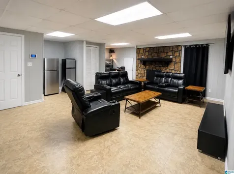 1633 6th Way NW Center Point AL 35215