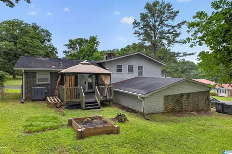1633 6th Way NW Center Point AL 35215