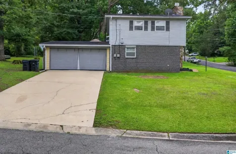 1633 6th Way NW Center Point AL 35215
