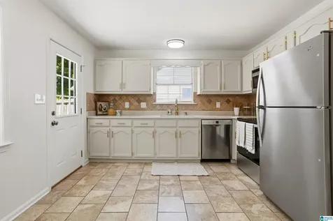 1414 Timber Circle Helena AL 35080