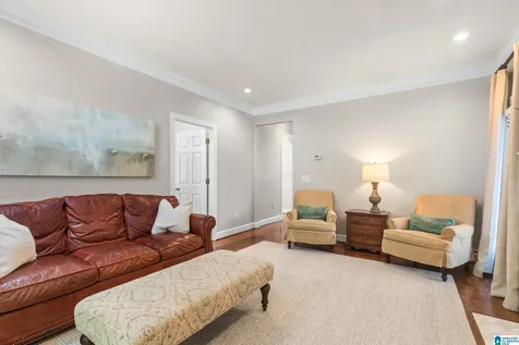 2406 Taralane Trail Vestavia Hills AL 35216