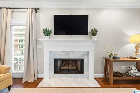 2406 Taralane Trail Vestavia Hills AL 35216