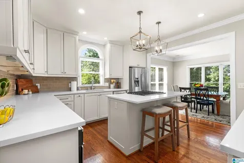 2406 Taralane Trail Vestavia Hills AL 35216