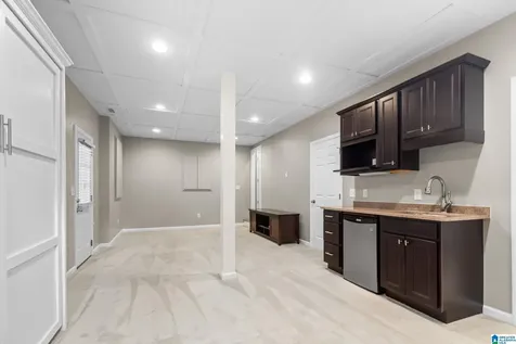 2406 Taralane Trail Vestavia Hills AL 35216