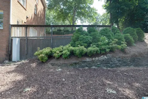 2406 Taralane Trail Vestavia Hills AL 35216