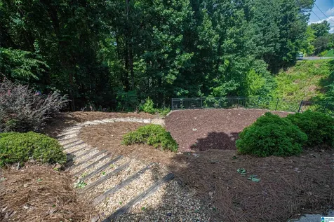 2406 Taralane Trail Vestavia Hills AL 35216