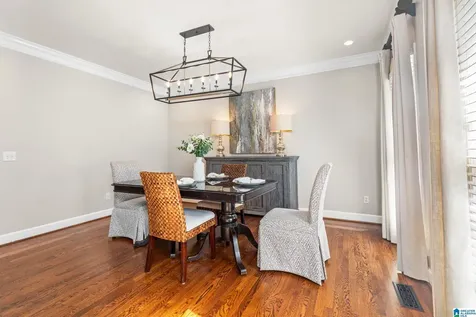 2406 Taralane Trail Vestavia Hills AL 35216