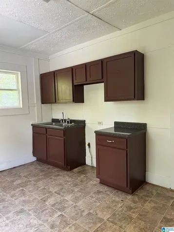 821 SW 29th Street SW Birmingham AL 35211