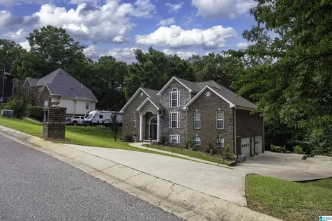 305 Forest Parkway Alabaster AL 35007