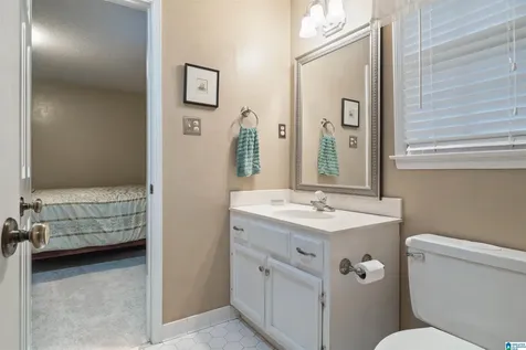 3824 River View Drive Vestavia Hills AL 35243