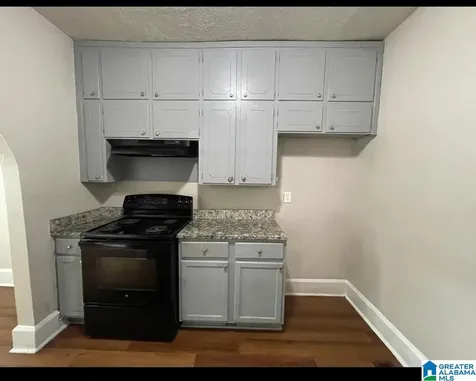 607 11th Avenue Midfield AL 35228