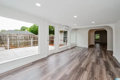232 Silverstone Lane Alabaster AL 35007