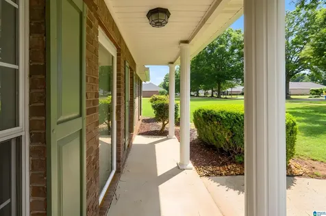232 Silverstone Lane Alabaster AL 35007