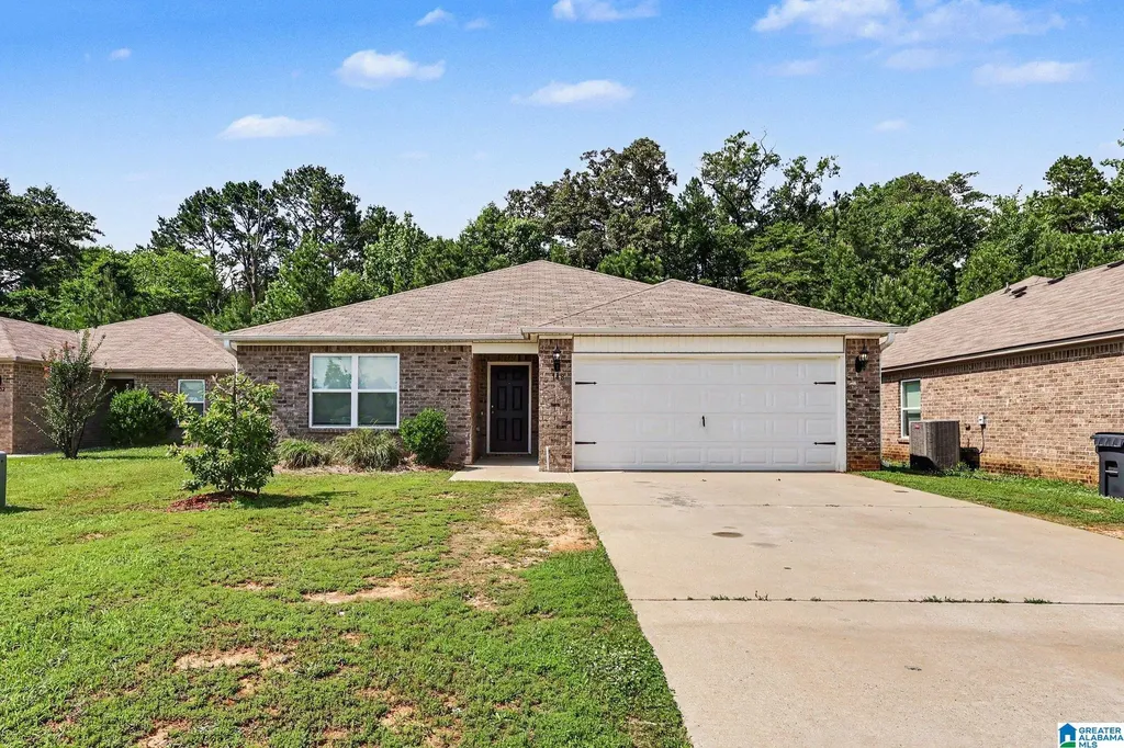 748 The Heights Lane Calera AL 35040