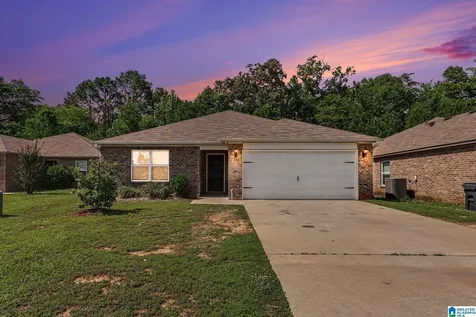 748 The Heights Lane Calera AL 35040