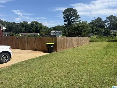 1813 Pleasant Ridge Drive Sylacauga AL 35150